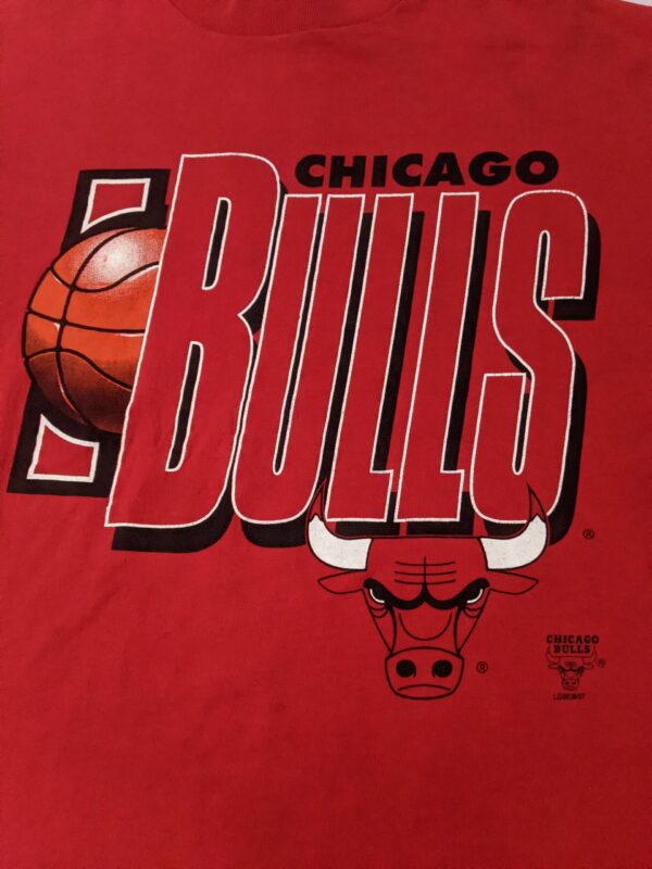 Vintage 90s Chicago Bulls T-Shirt - Men's L