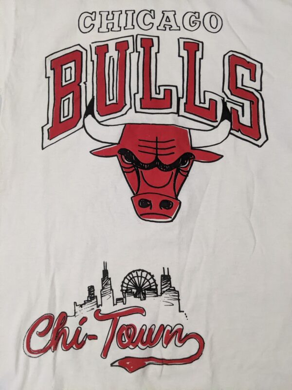 Chicago Bulls Chi-Town Art T-Shirt - Men's S