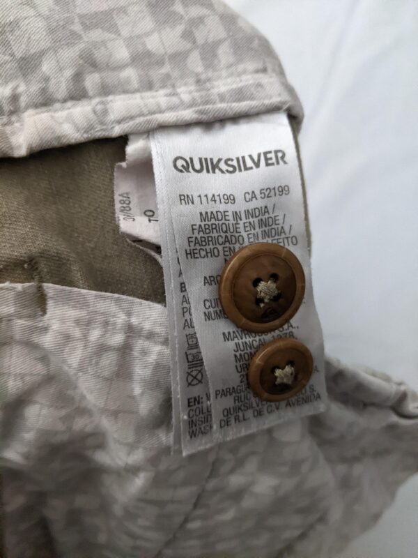 Y2K Quiksilver Straight Fit Chino Khaki Shorts - Men's 36 - Image 3