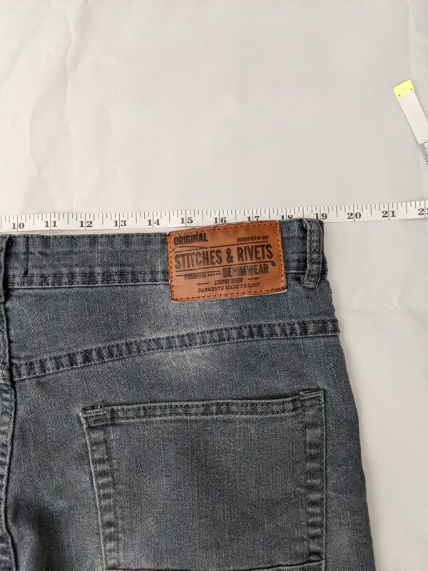 Y2K Stitches & Rivets Premium Denim Shorts - Men's 38 - Image 4