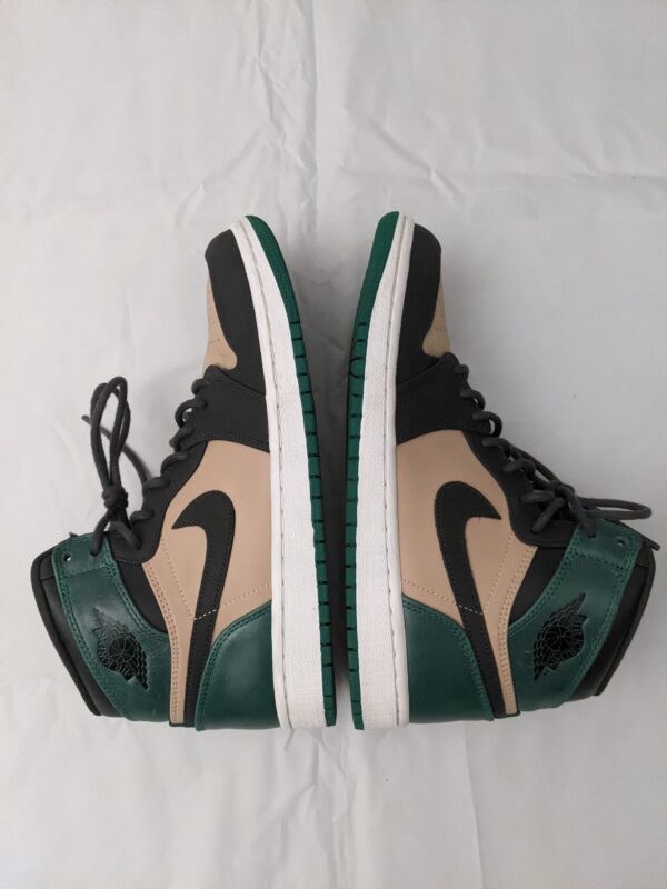Air Jordan 1 Retro High Bio Beige Anthracite Mystic Green - Women’s US 9