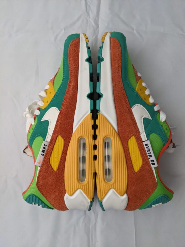 Nike Air Max 90 SE Running Club - Men's US 10.5